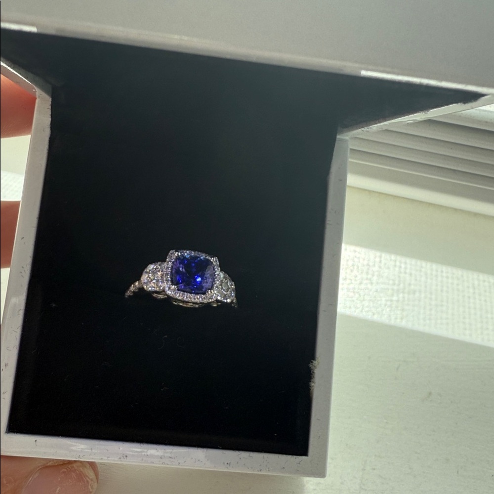 Elegant Blue sapphire & diamond gold ring - Picture 3 of 4